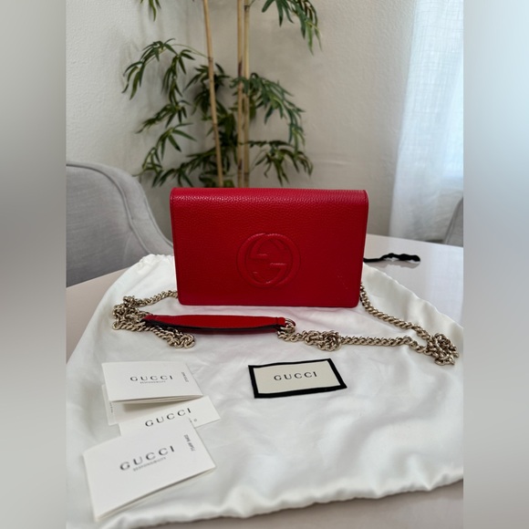 100% Authentic Gucci Pebbled Calfskin Soho Wallet On Chain Red - Picture 1 of 8